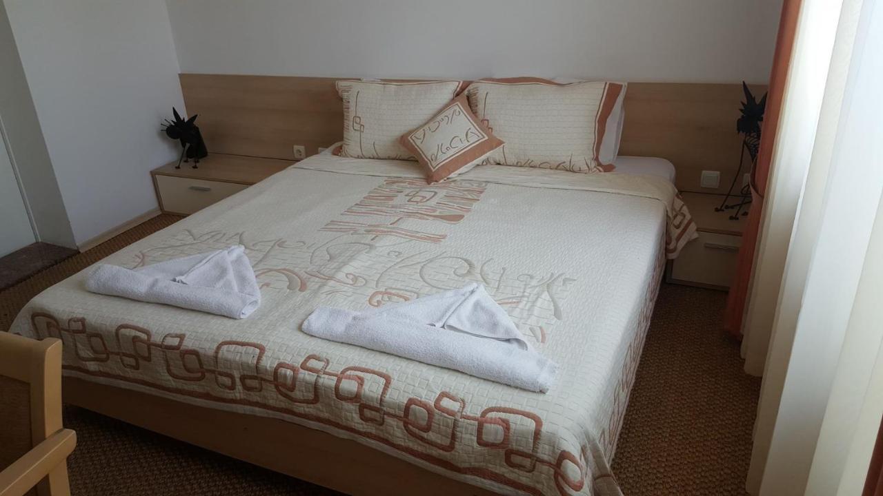 Kiparisite Hotel Slântsjev Brjag Eksteriør bilde