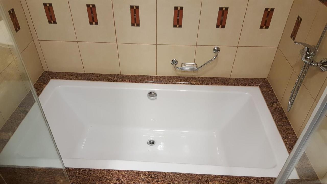 Kiparisite Hotel Slântsjev Brjag Eksteriør bilde